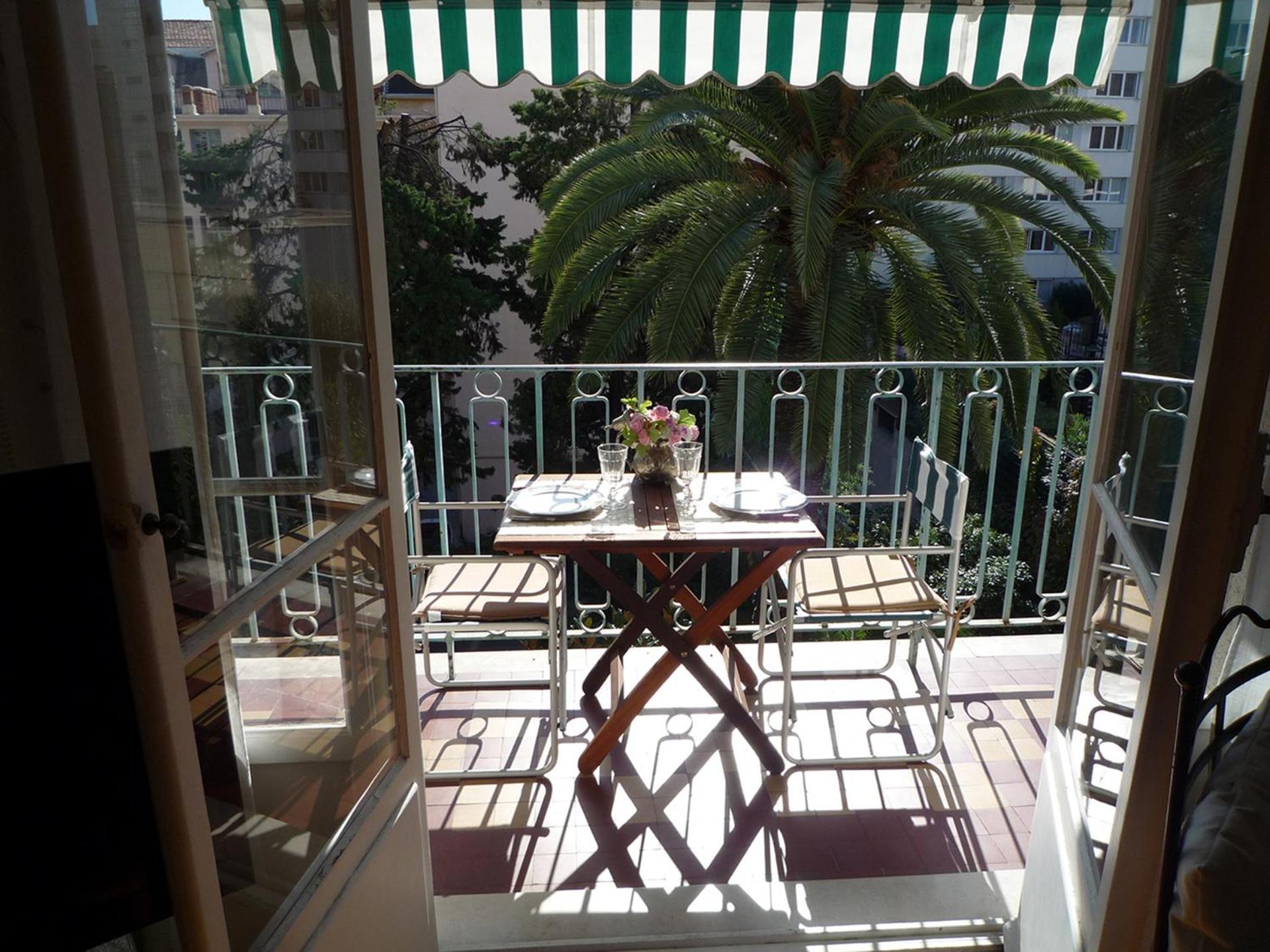 Centre, Deux Pieces, Calme, Terrasse Plein Sud Nizza